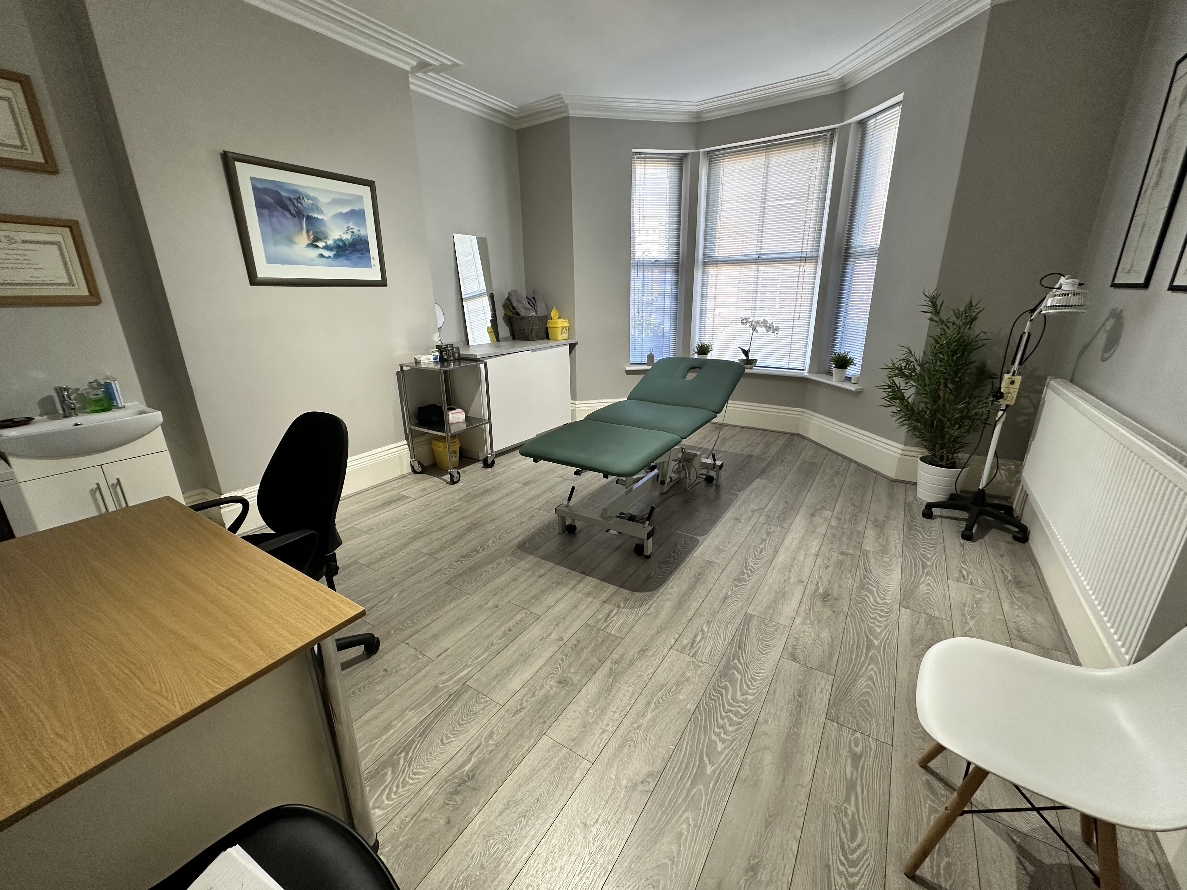 Apex Men's Health treatment room, Cavendish Court Doncaster